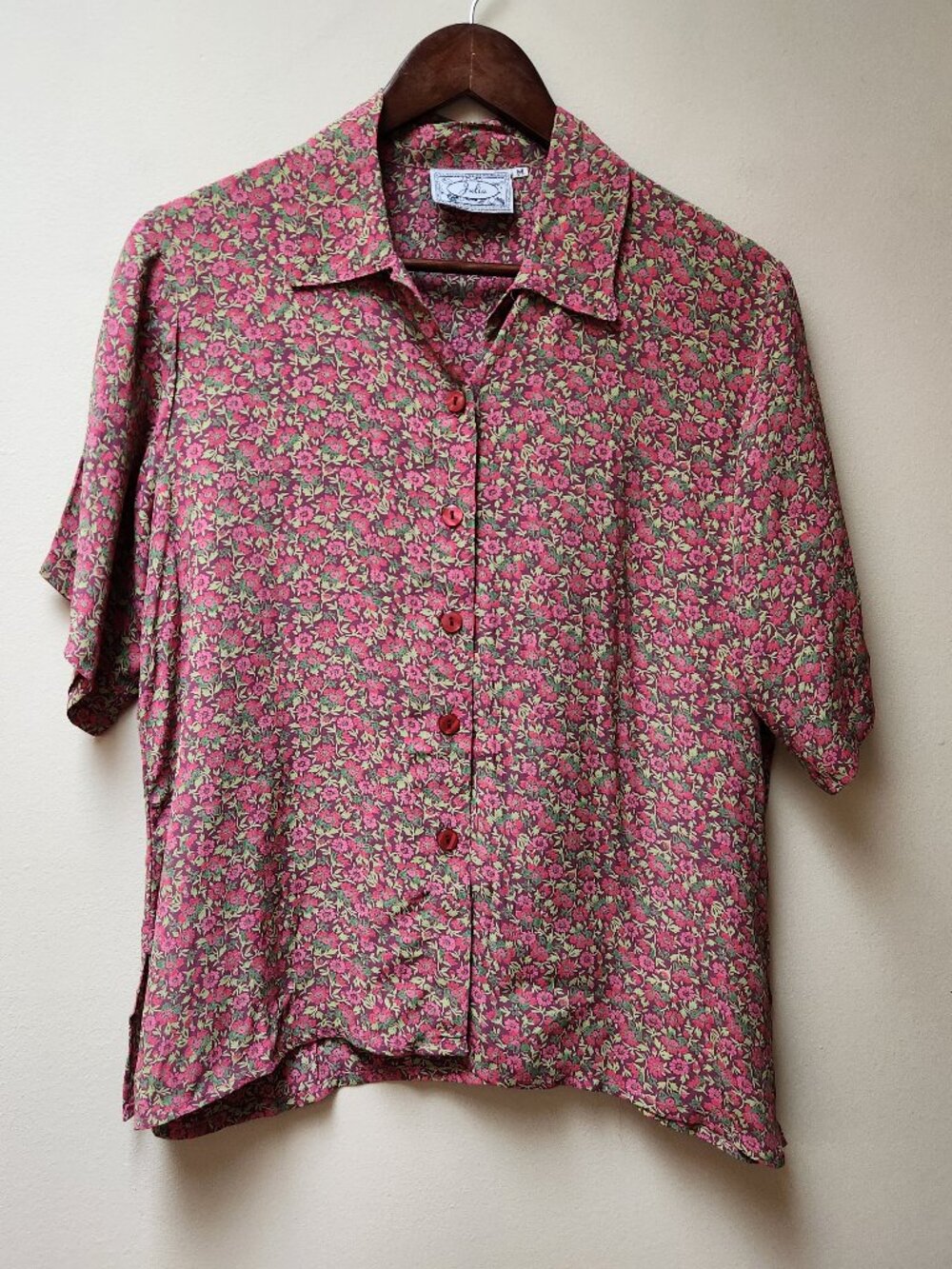 Vintage Pink floral blouse / 100% Viscose / M